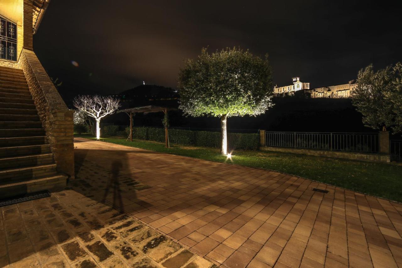 La Casa Tra Gli Ulivi Bed & Breakfast Assisi Exterior photo